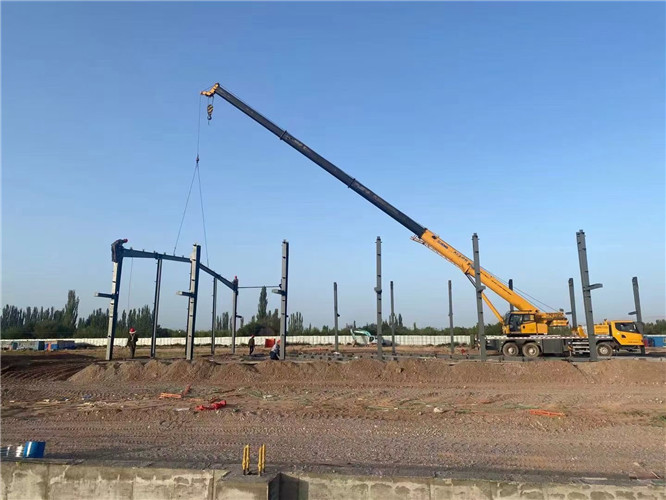 勐腊县夜间、节假日作业是否有加价？加价比例多少？